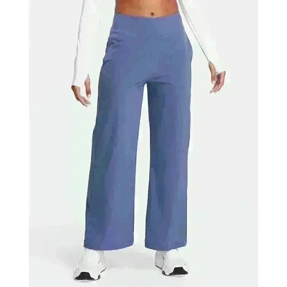 NEW! Nike Women's XL Wide-Leg Training Pants NWT $105 - Picture 1 of 5